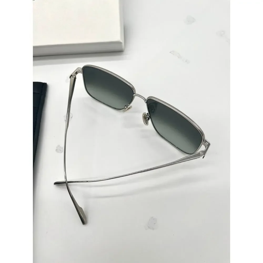 VICTORIA BECKHAM NEW Coin-Edge Navigator Sunglasses, Full Inclusion, Silver